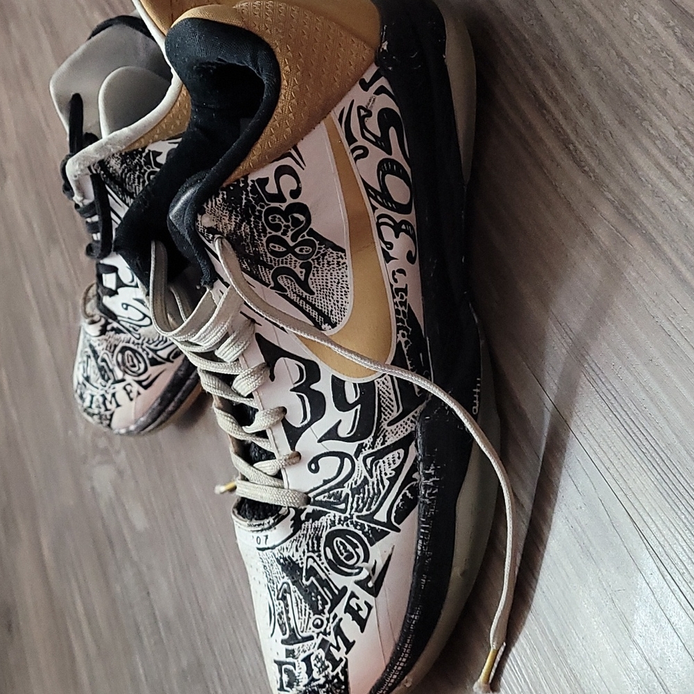 Nike 5 Proto "Big Stage"